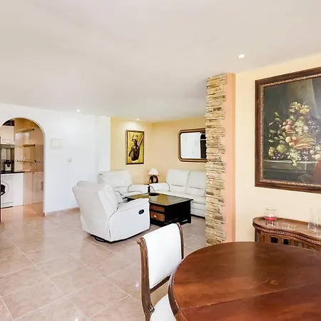 Bhost - Las Acacias Apartment
