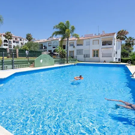 Bhost - Las Acacias * Estepona